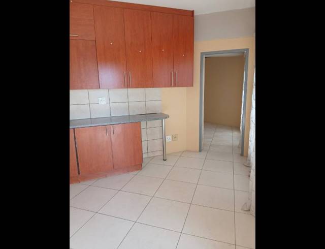 1 BEDROOM PROPERTY TO RENT IN MILPARK